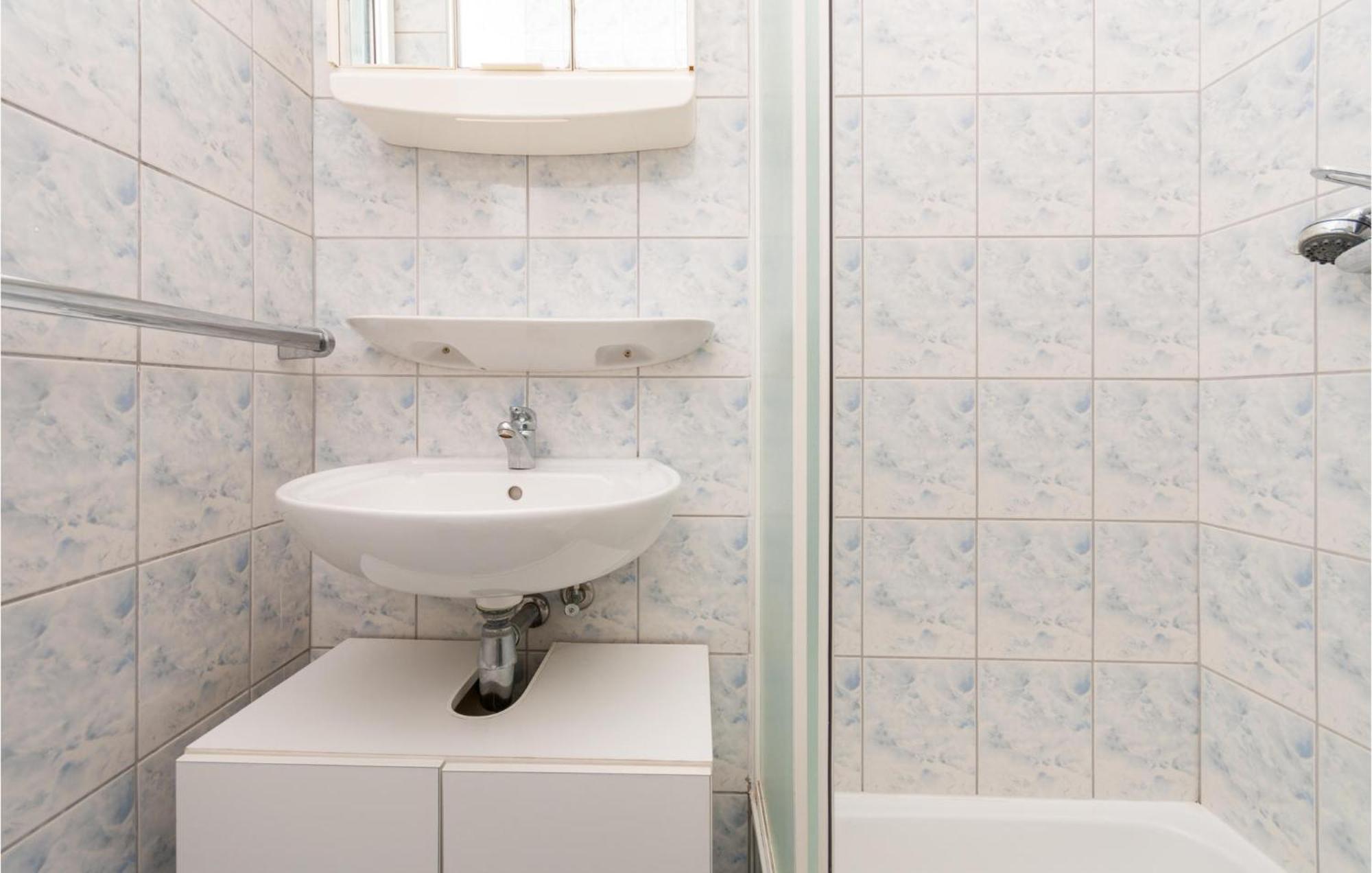 Awesome Apartment In Sveti Filip I Jakov W/ 1 Bedrooms Eksteriør bilde